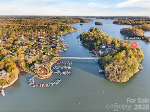 107 Island Ridge Dr, Statesville, NC, 28677-2097 | Card Image