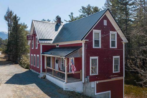 664 Main St, Franconia, NH, 03580-4831 | Card Image