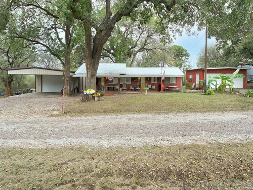6446 War Bonnet Ave, Kingston, OK, 73439-8444 | Card Image