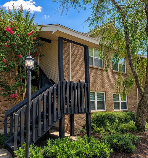 2009 Emery Ln, Franklin, TN, 37064-8925 | Card Image