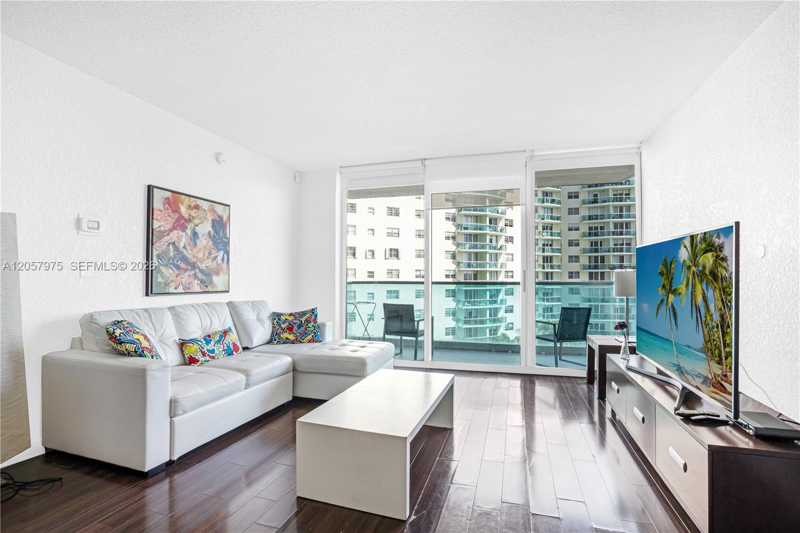 Residential in Hollywood 4