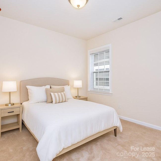 Fourth Bedroom | Image 19