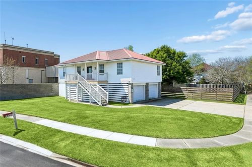 4320 Alba Rd, New Orleans, LA, 70129-2602 | Card Image