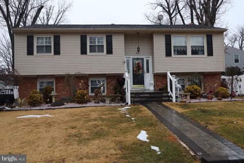 816 Coach Rd, BLACKWOOD, NJ, 08012-1245 | Card Image