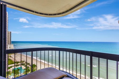 14-f-5380 N Ocean Drive, Singer Island, FL, 33404 | Card Image