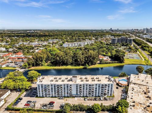 apt-502-16465 Ne 22nd Ave, North Miami Beach, FL, 33160-3725 | Card Image