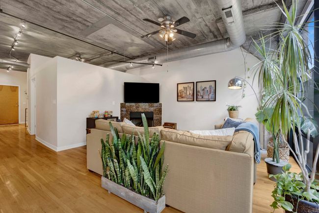 UNIT-228 - 1110 W 15 Th St, Condo with 2 bedrooms, 2 bathrooms and 1 parking in Chicago IL | Image 6