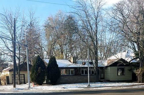 976 Stone Church Rd E, Hamilton, ON, L8W1B1 | Card Image