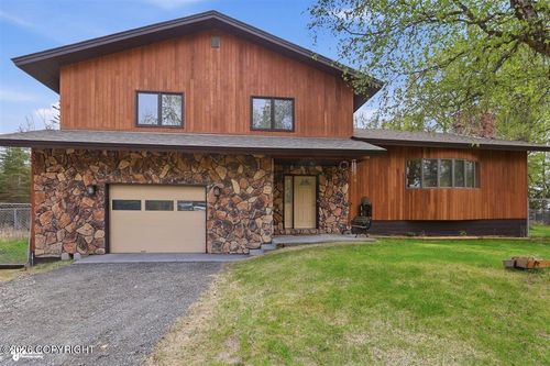 5220 Swallow Dr, Kenai, AK, 99611-8610 | Card Image