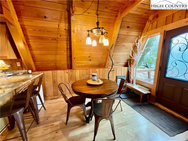Dining | Image 5