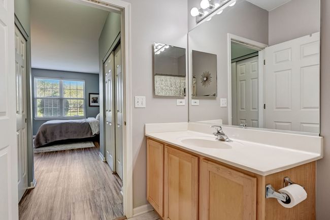 3070 - 3070 Falling Waters Ln, Condo with 2 bedrooms, 2 bathrooms and null parking in Lindenhurst IL | Image 25
