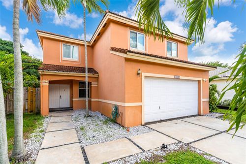 10470 16th St, Pembroke Pines, FL, 33025-4760 | Card Image