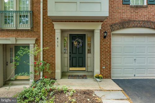411 Ashford Ln, ALEXANDRIA, VA, 22304-7158 | Card Image