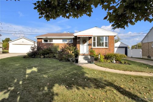 197 Heather Rd, Cheektowaga, NY, 14225-1652 | Card Image