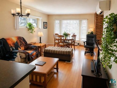 4332 W 8th St, Duluth, MN, 55807-1402 | Card Image