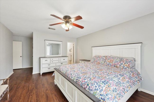 1047 Park Meadow Dr, Condo with 3 bedrooms, 2 bathrooms and null parking in Beaumont TX | Image 16