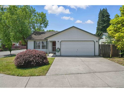 722 C St, Washougal, WA, 98671-2242 | Card Image