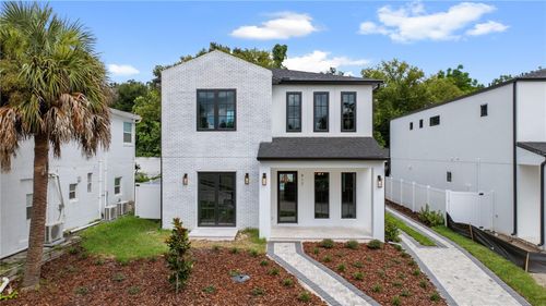 917 Lake Emerald Dr, ORLANDO, FL, 32806-1423 | Card Image