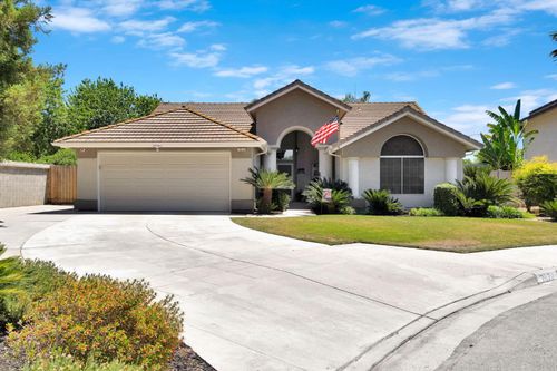 7672 N Dante Avenue, Fresno, CA, 93722 | Card Image