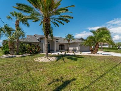 8 Bunker Lane, House other with 3 bedrooms, 2 bathrooms and null parking in Rotonda West FL | Image 3