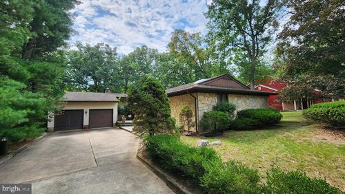 26 Briarwood Dr, VOORHEES, NJ, 08043-4706 | Card Image