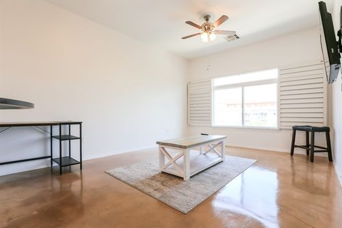 apt-509-910 25th St, Austin, TX, 78705-4450 | Card Image