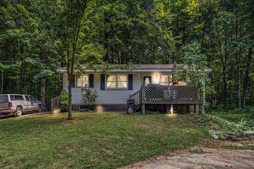 1010 S 42nd Ave, Shelby, MI, 49455-9661 | Card Image