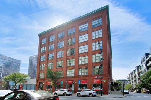 6ab-1017 W Washington Blvd, Chicago, IL, 60607-2111 | Card Image