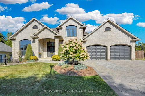 6 Northumberland Rd, London, ON, N6H5H5 | Card Image