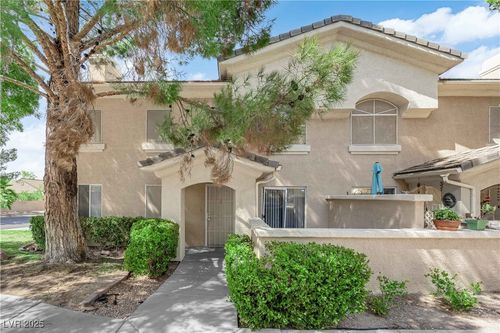 512 Amber Moon St, Henderson, NV, 89015-2911 | Card Image