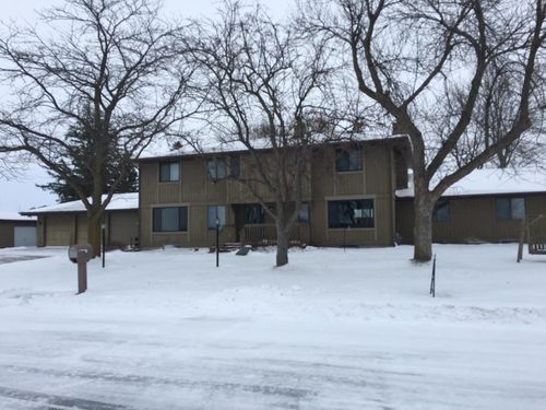 708 Chestnut St, Arlington, MN, 55307-9628 | Card Image