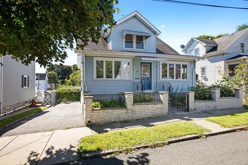 6 Englewood Rd, Peabody, MA, 01960-1902 | Card Image
