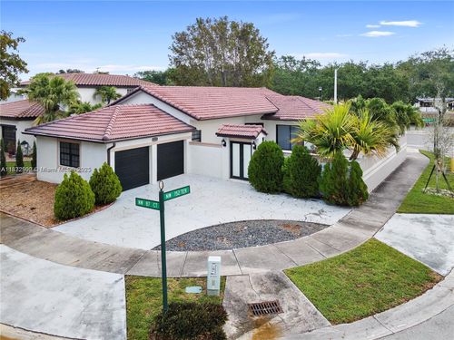 0-15233 Nw 87th Ct, Miami Lakes, FL, 33018-1359 | Card Image