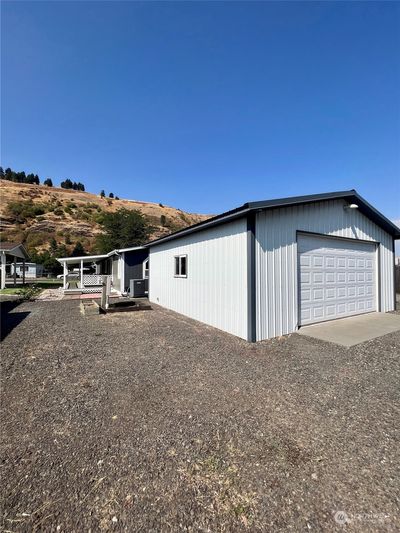 1213 S 2nd Street, House other with 3 bedrooms, 2 bathrooms and 3 parking in Dayton WA | Image 2