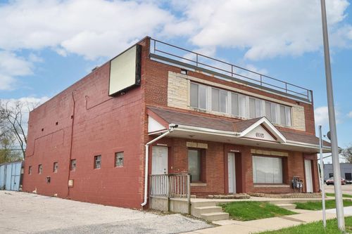 6915 W Capital Drive, Milwaukee, WI, 53216 | Card Image