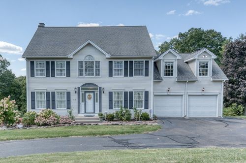 49 Franklin Woods Dr, Somers, CT, 06071-1719 | Card Image