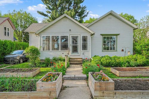 819 E Jefferson St, Valparaiso, IN, 46383 | Card Image