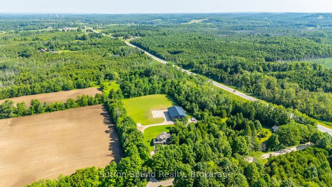 782801 3 Sideroad, House other with 4 bedrooms, 4 bathrooms and 25 parking in Chatsworth ON | Image 47