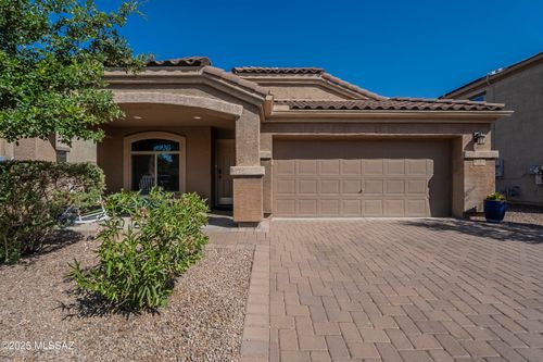 8784 W Saguaro Moon Rd, Marana, AZ, 85653-8857 | Card Image