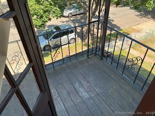 88 Thompson St, New Haven, CT, 06511-1831 | Card Image