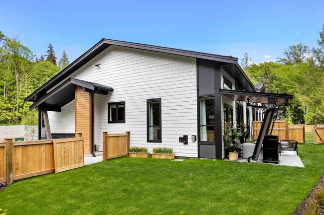 Rear view of property with a patio | Image 7