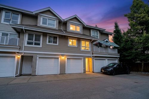 15-8968 208 St, Langley, BC, V1M4C5 | Card Image