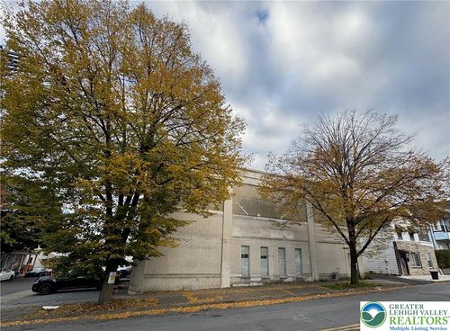 1298 Spruce St, Easton, PA, 18042-4070 | Card Image