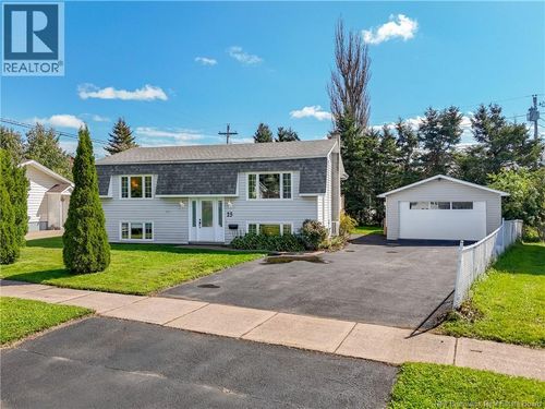25 Satinwood Dr, Moncton, NB, E1G1C3 | Card Image