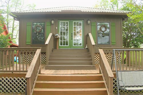 61 Hunters Creek Dr, Huntsville, TX, 77340-1403 | Card Image