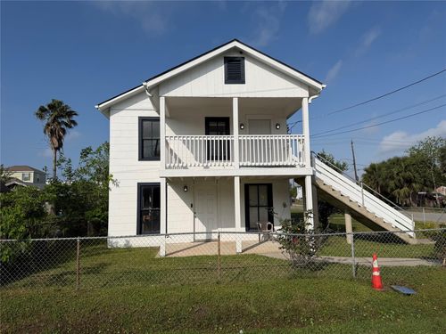 2303 Victory St, Galveston, TX, 77551-1467 | Card Image
