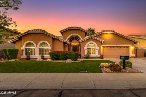 6836 E Winchcomb Dr, Scottsdale, AZ, 85254-3469 | Card Image