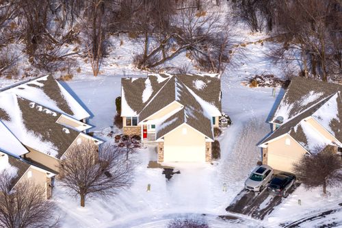 1421 Blue Flag Ct, Northfield, MN, 55057-5177 | Card Image