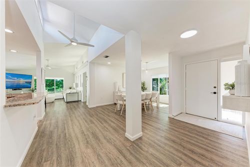 6416 Wood Owl Cir, BRADENTON, FL, 34210-4232 | Card Image