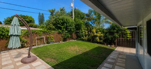 2311 N 58th Ave, Hollywood, FL, 33021-3258 | Card Image